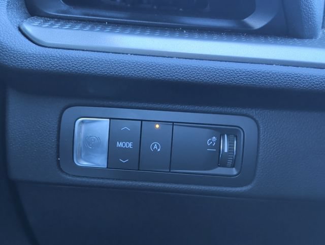 Used 2024 Chevrolet Traverse LT FWD image 17
