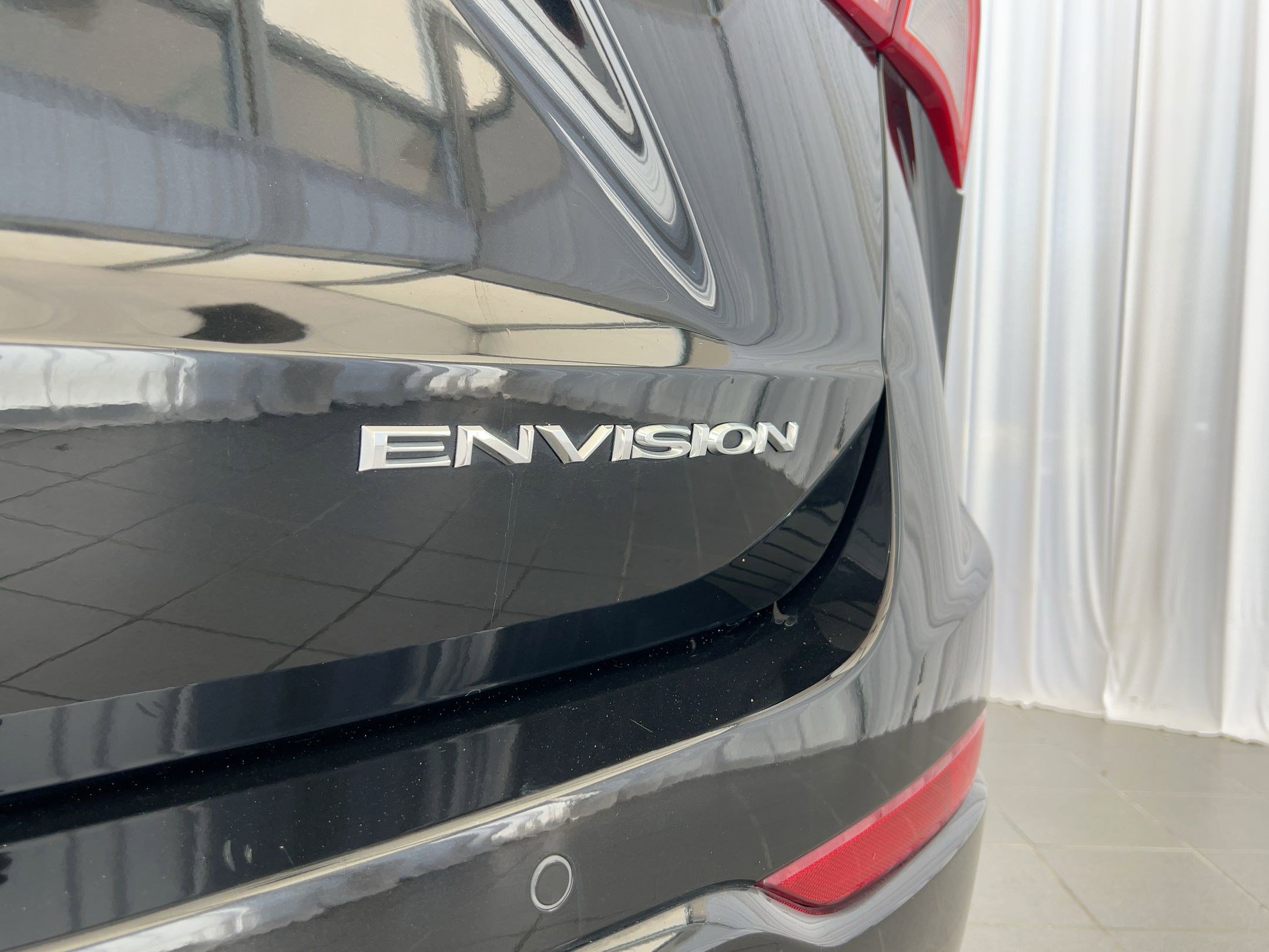 Used 2020 Buick Envision Essence w/ LPO, Cargo Package image 28