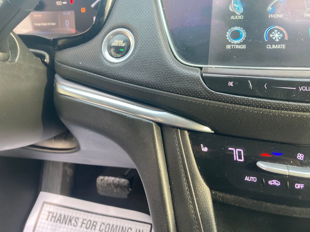 Used 2017 Cadillac XT5 Luxury image 21