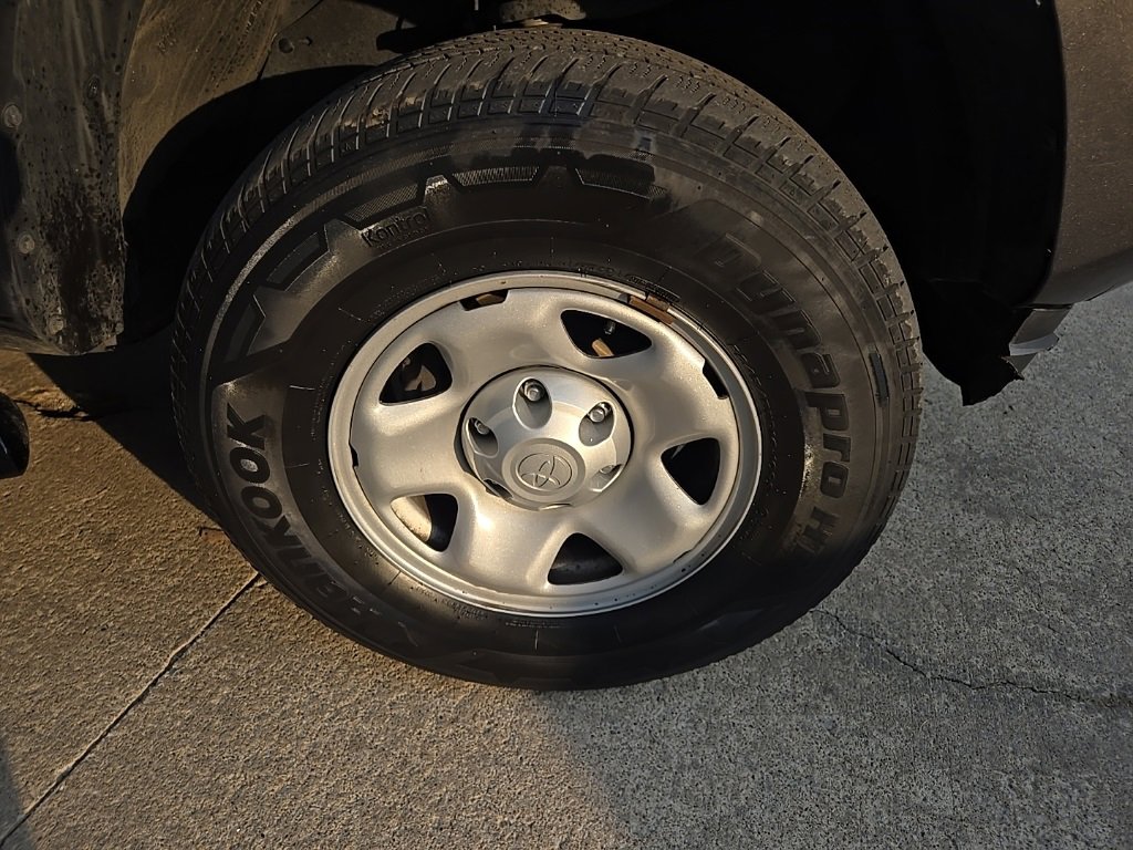 Used 2022 Toyota Tacoma SR image 31