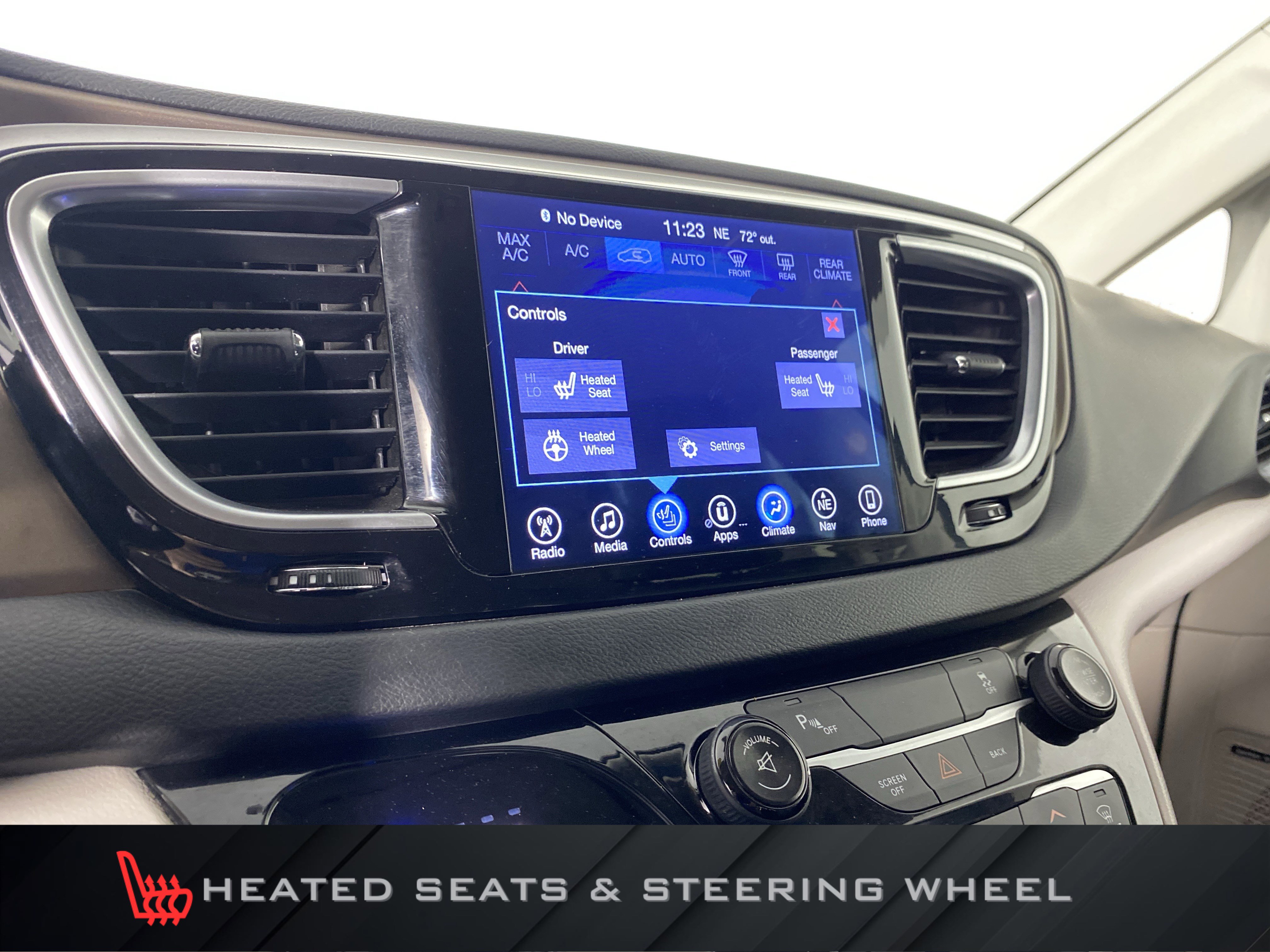 Used 2017 Chrysler Pacifica Touring-L Plus image 5