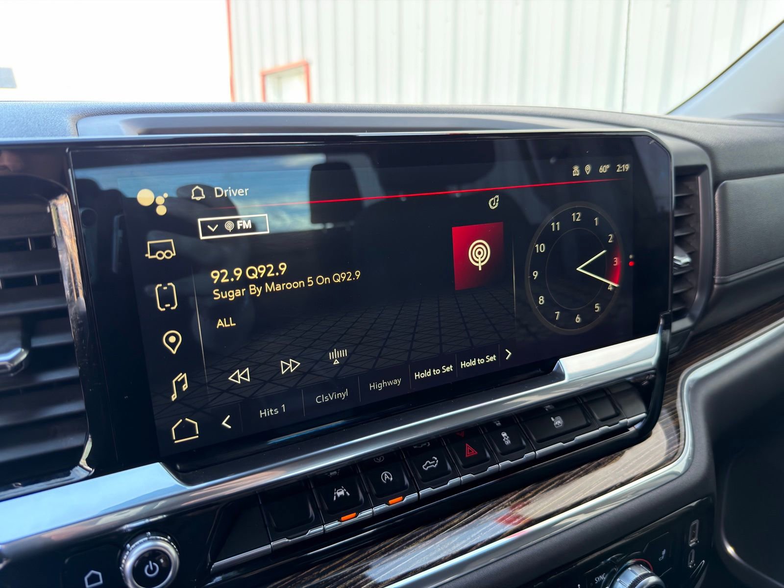 Used 2024 GMC Sierra 1500 Elevation image 25