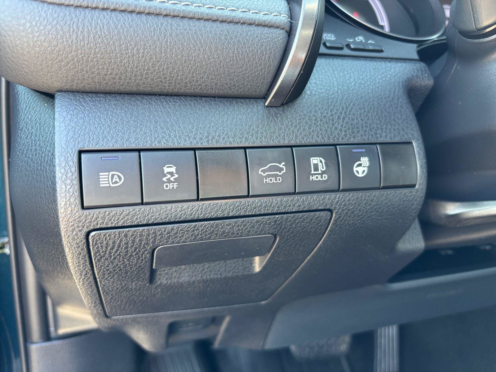 Used 2021 Toyota Camry XSE w/ Navigation Upgrade Package FWD image 29
