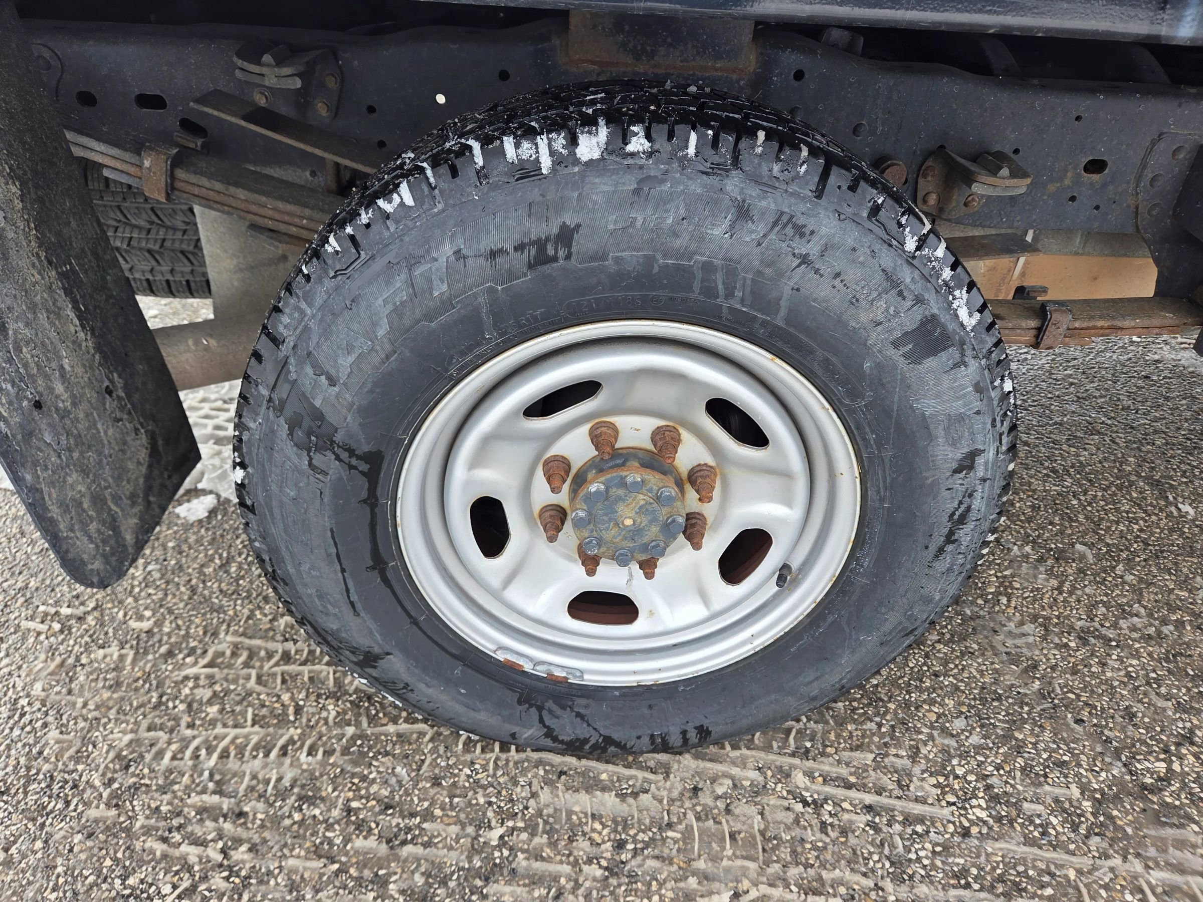 Used 2011 Ford F350 XL w/ Camper Pkg image 10