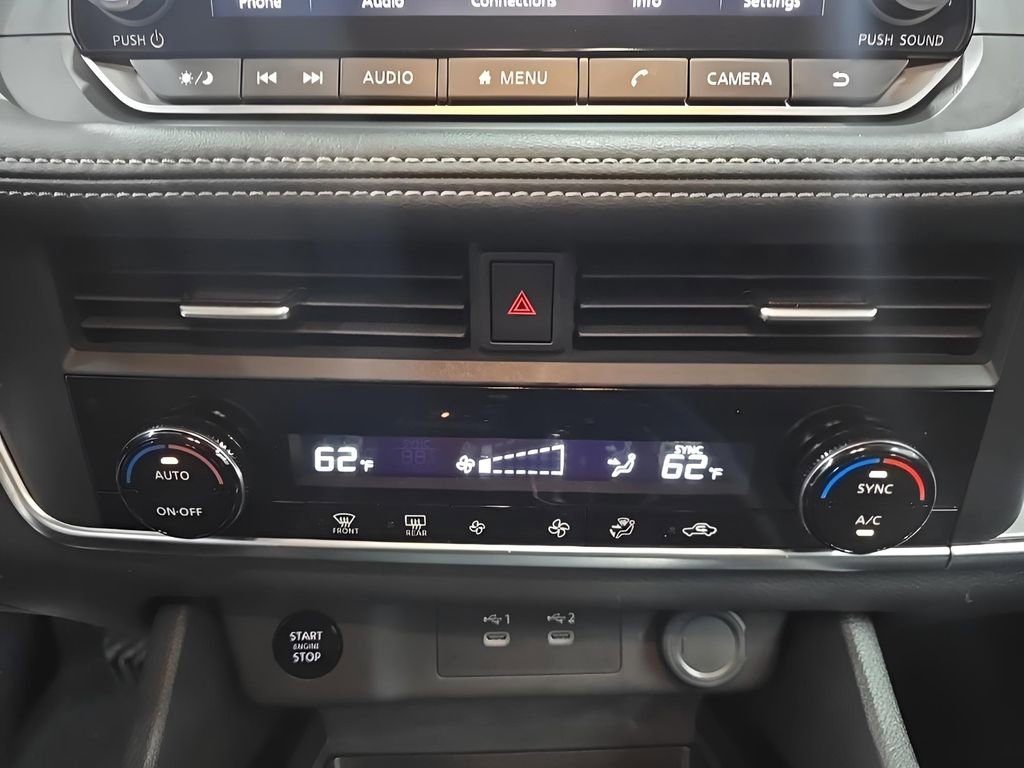 Used 2025 Nissan Rogue SV image 26