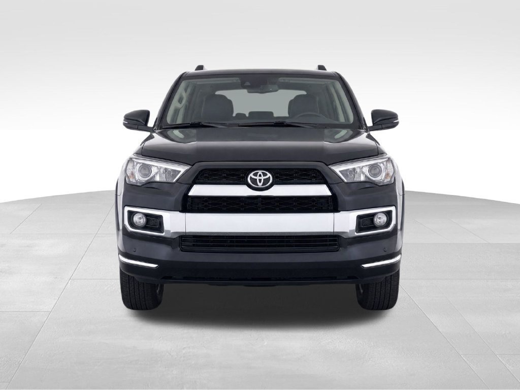 Used 2018 Toyota 4Runner Limited AWD/4WD image 7