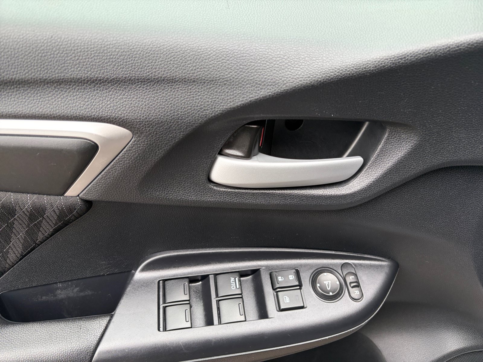 Used 2020 Honda Fit EX image 15