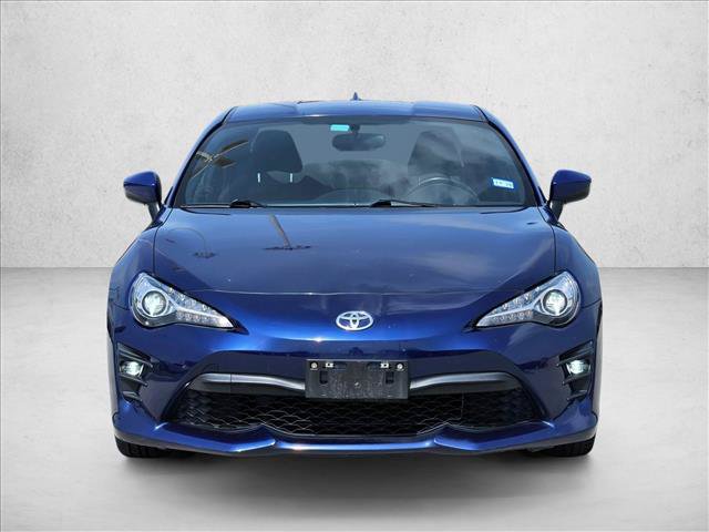 Used 2017 Toyota 86 RWD image 2