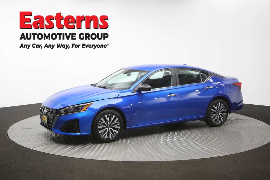 Used 2025 Nissan Altima 2.5 SV FWD image 56
