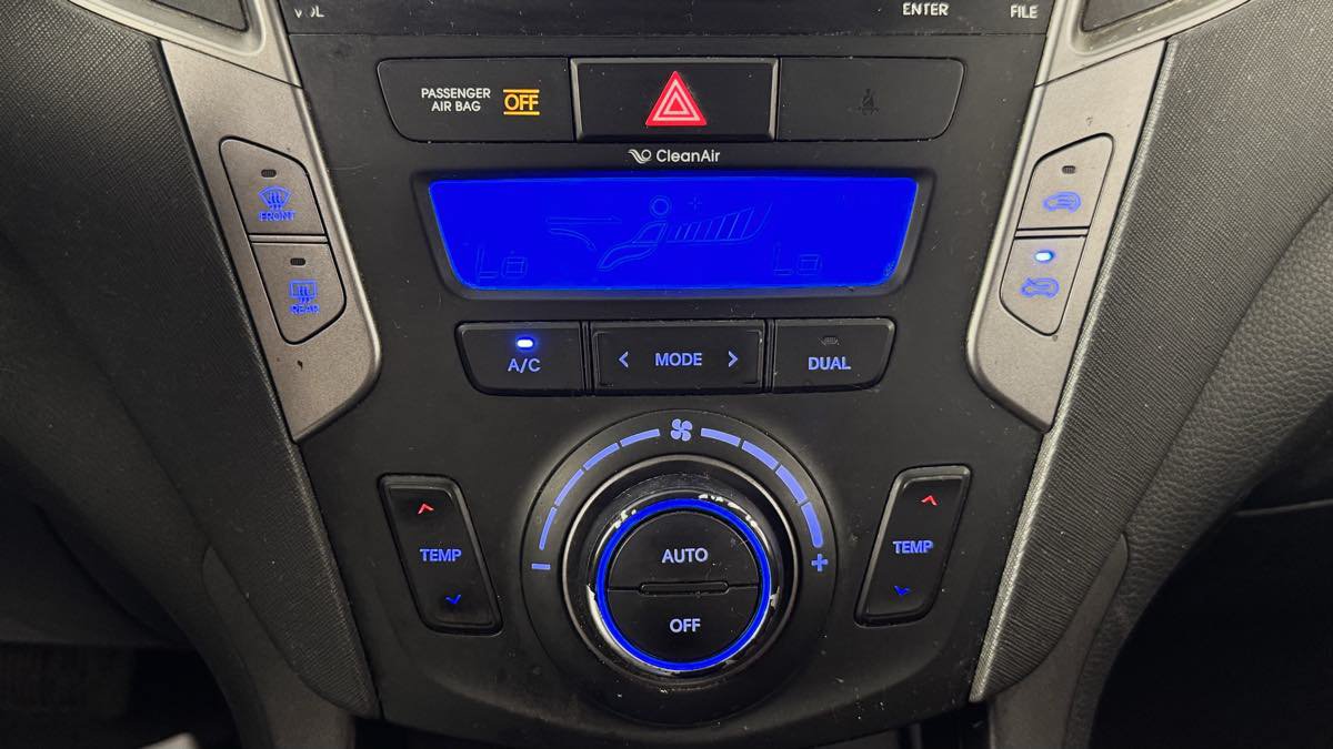 Used 2013 Hyundai Santa Fe Sport 2.0T FWD image 20