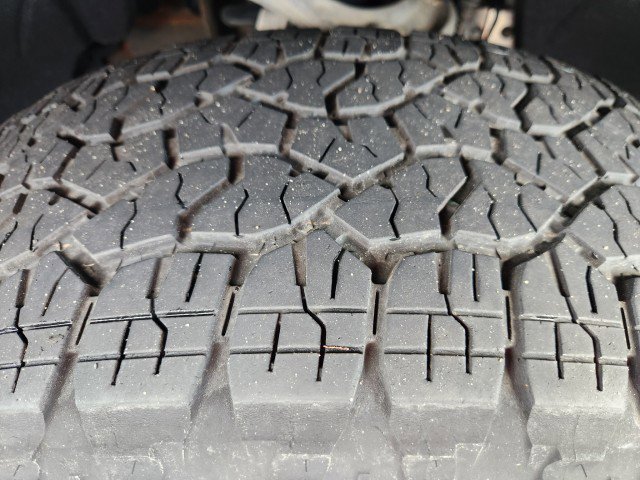 Used 2022 Chevrolet Silverado 1500 High Country w/ Z71 Off-Road Package image 11