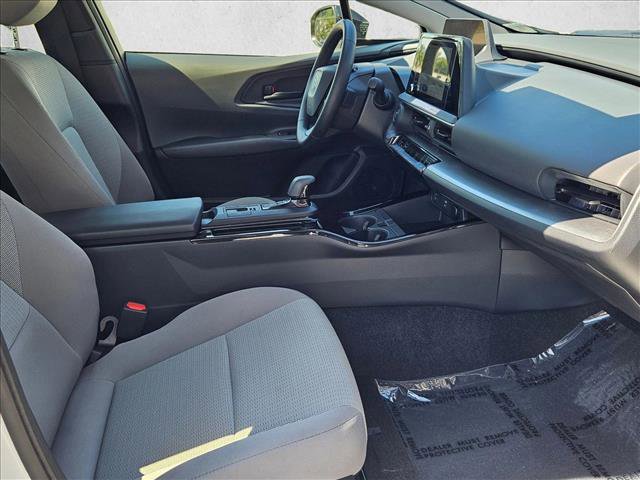 Used 2024 Toyota Prius LE image 20
