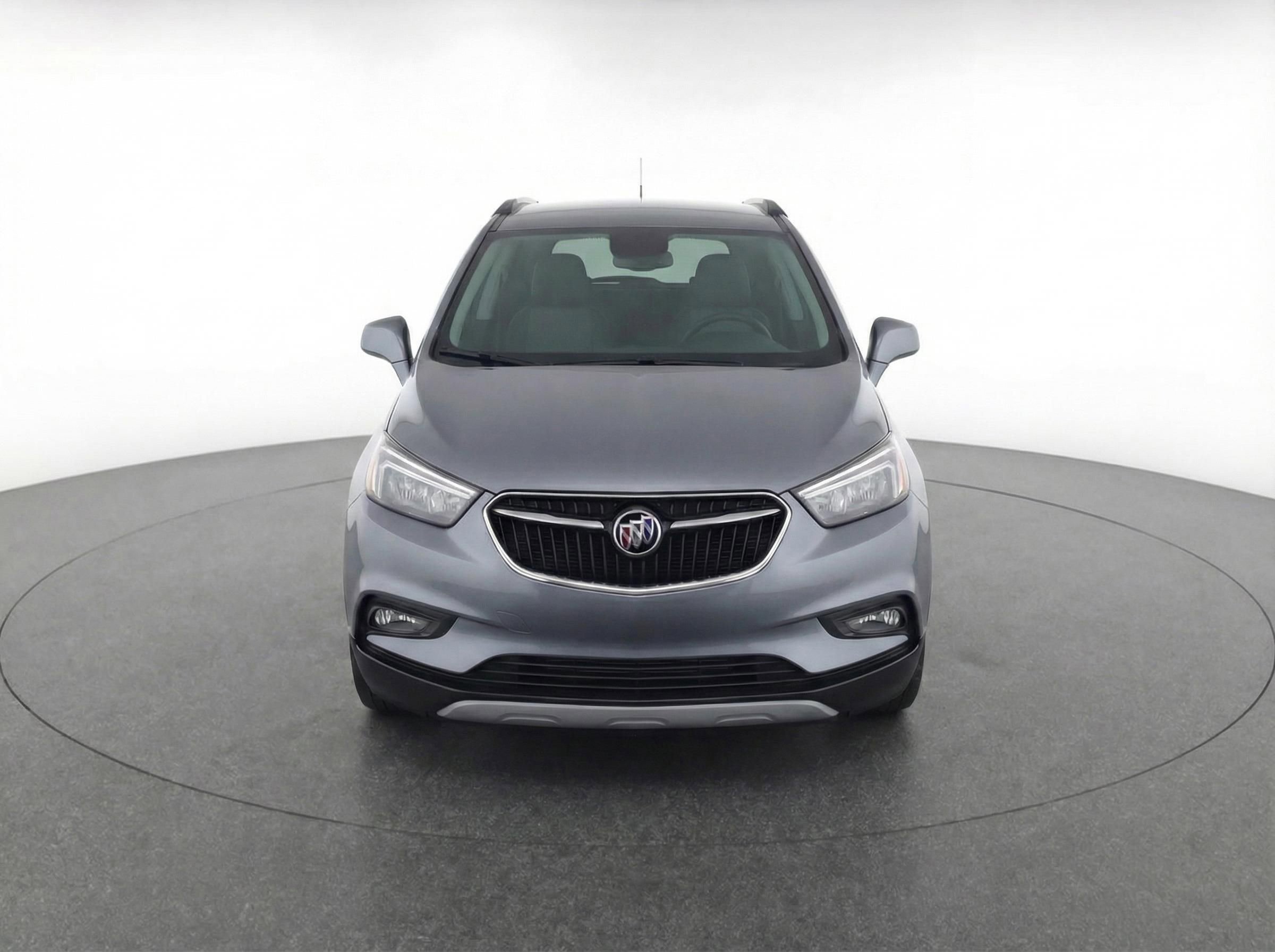 Used 2020 Buick Encore Sport Touring w/ Safety Package image 2