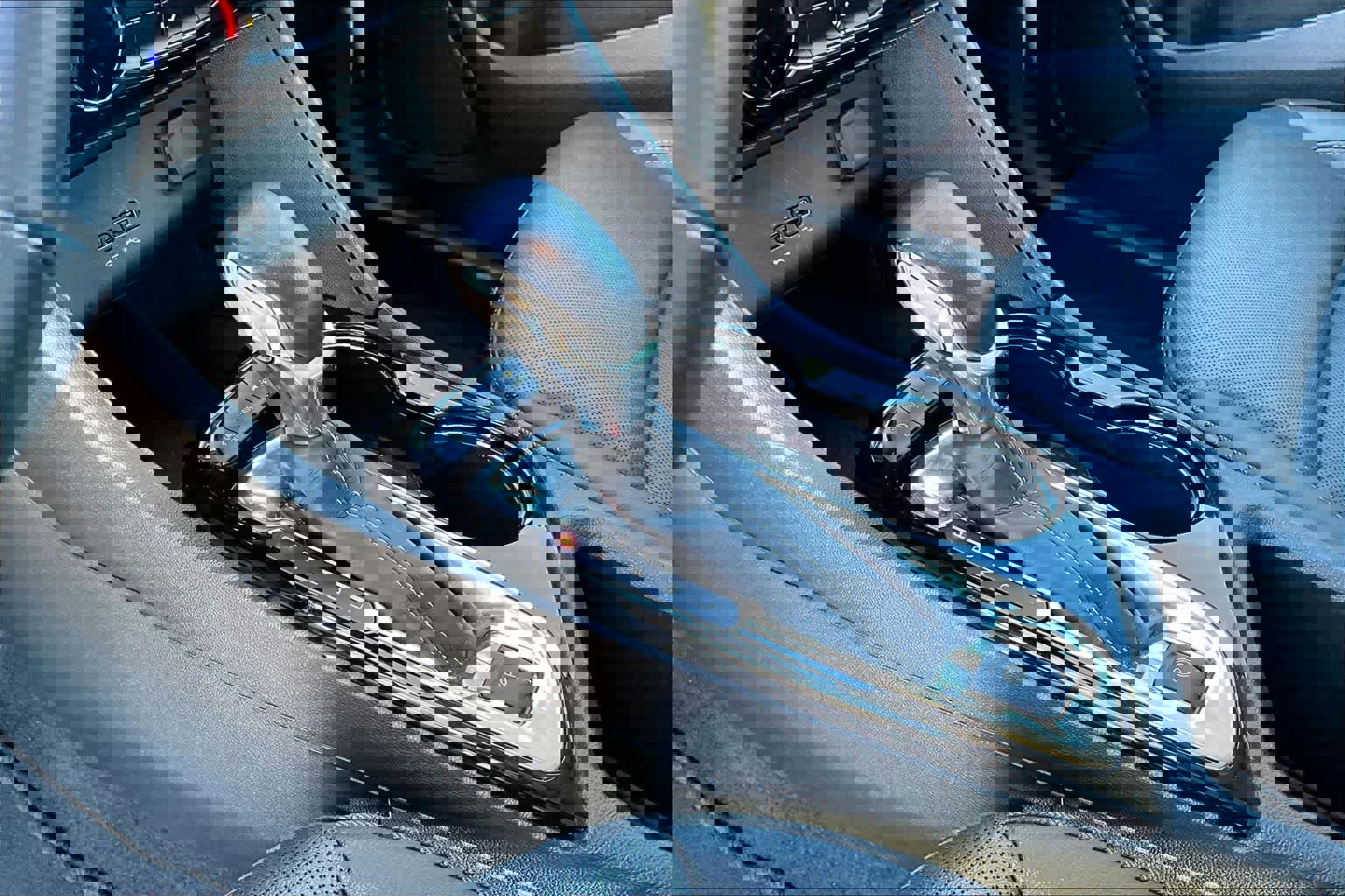 Used 2024 Buick Encore GX Sport Touring image 17