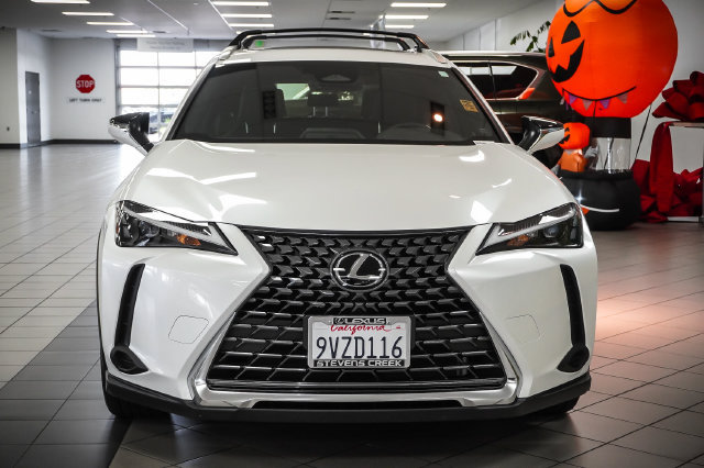 Certified 2025 Lexus UX 300h FWD w/ Accessory Package (Z2) image 4
