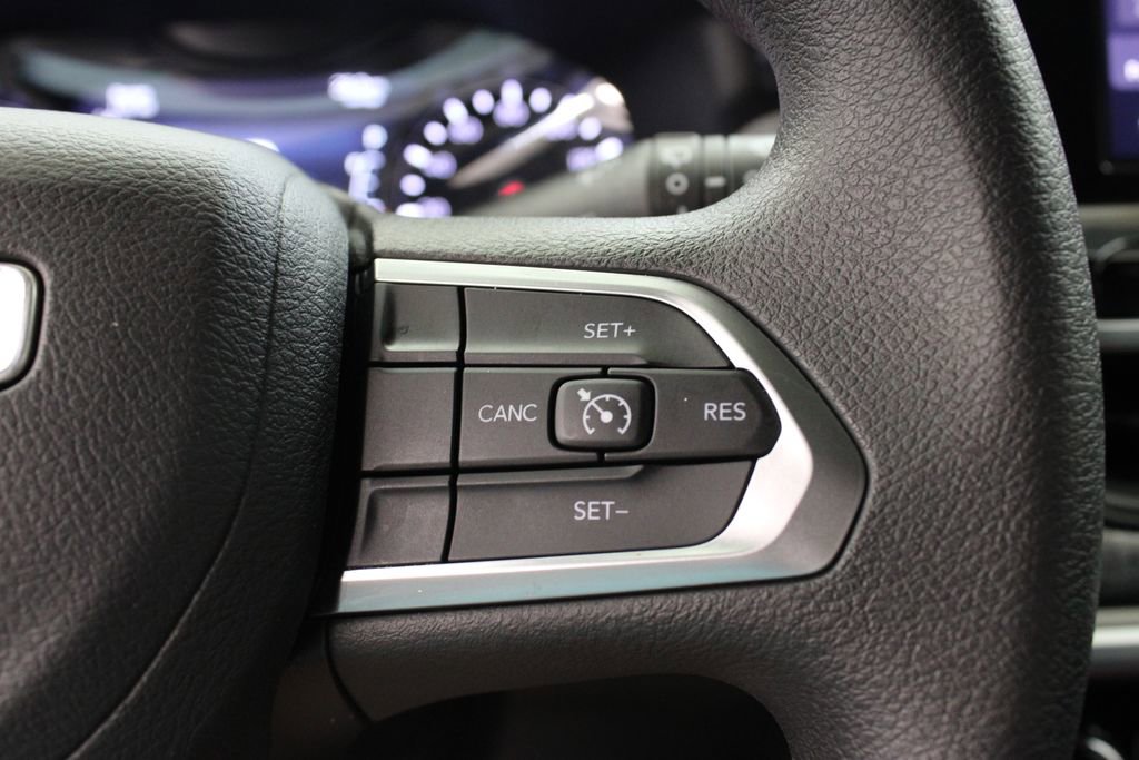 Used 2025 Jeep Compass Sport AWD/4WD image 24