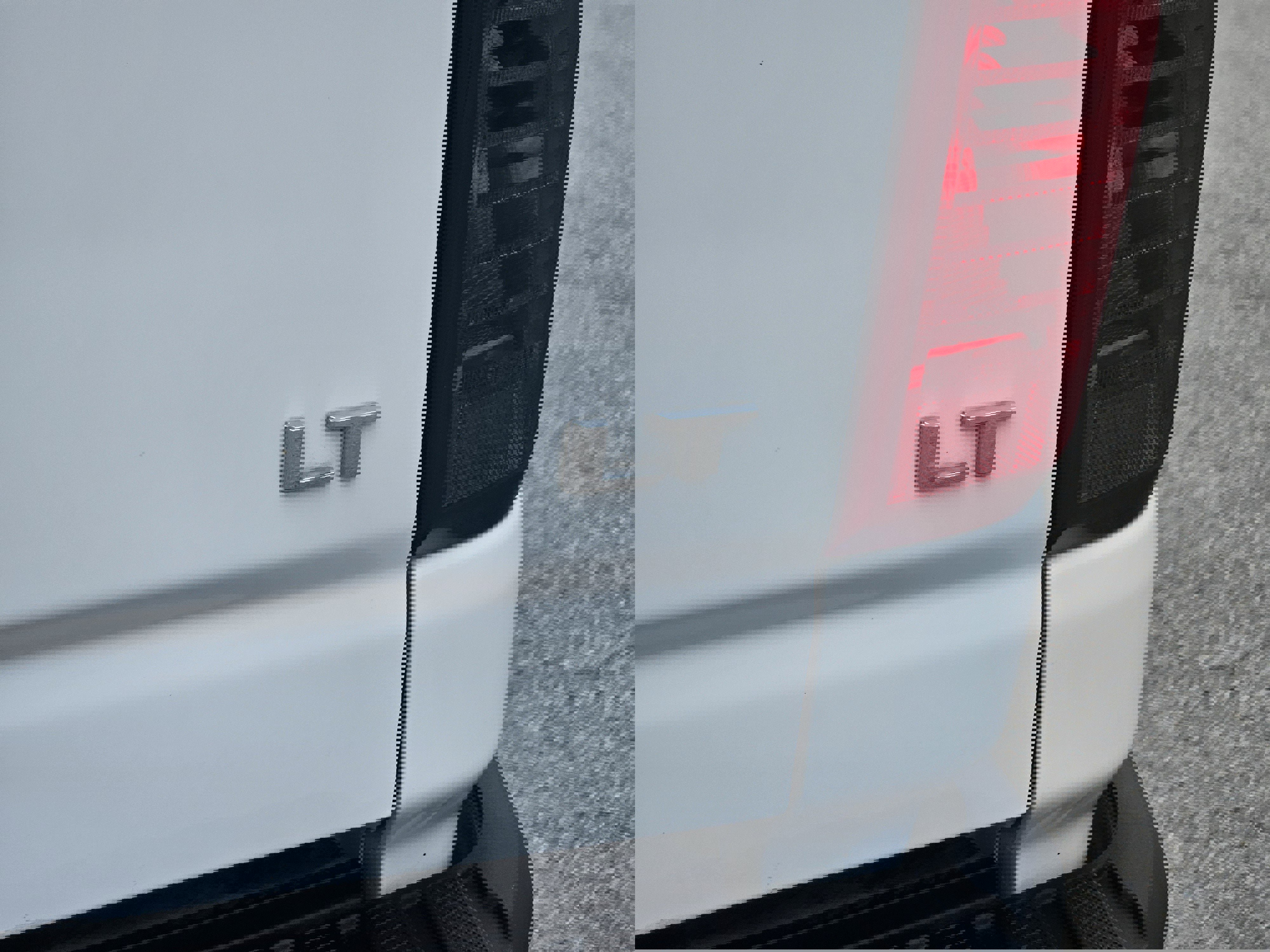 Used 2025 Chevrolet Silverado 2500 LT image 10