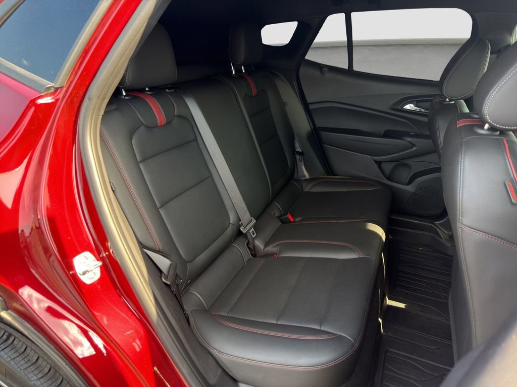 Used 2025 Chevrolet Trax RS w/ Driver Confidence Package image 19