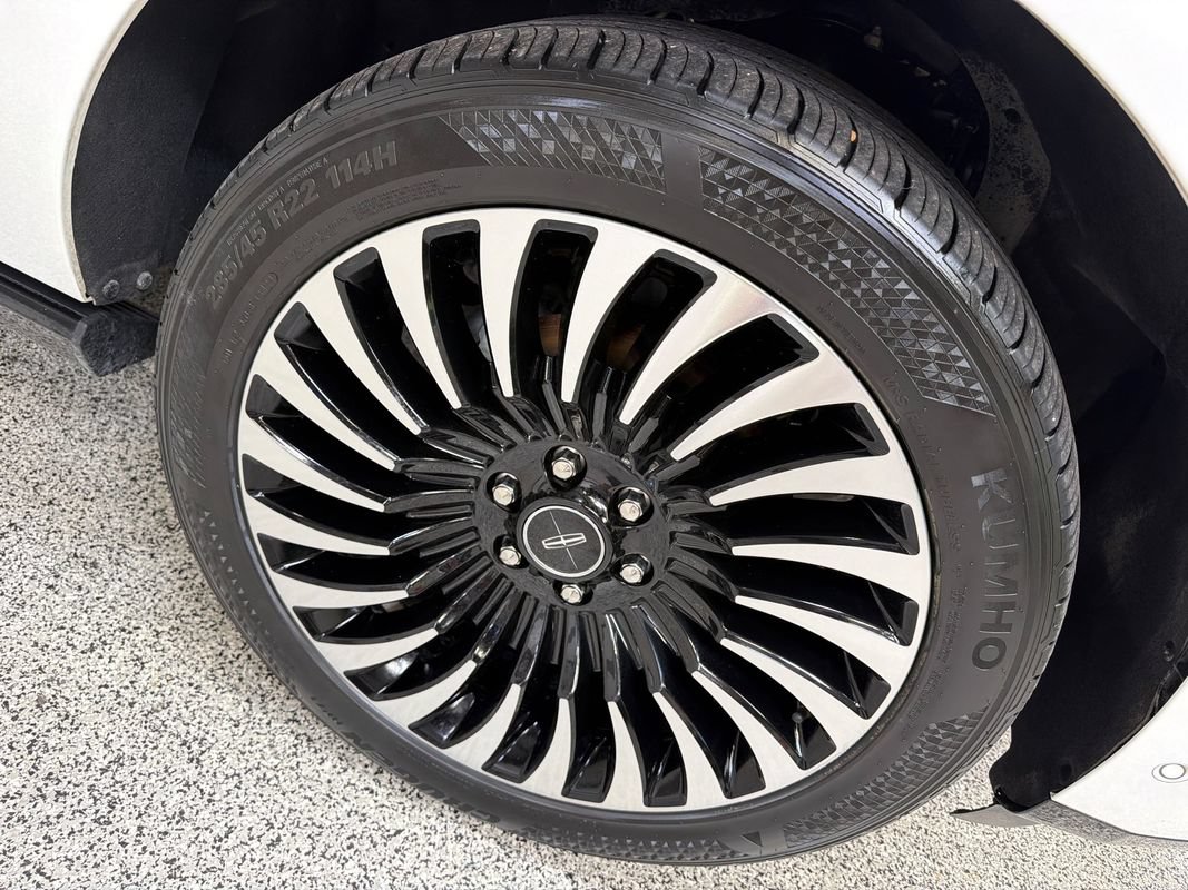 Used 2020 Lincoln Navigator Black Label w/ Cargo Convenience Package AWD/4WD image 55