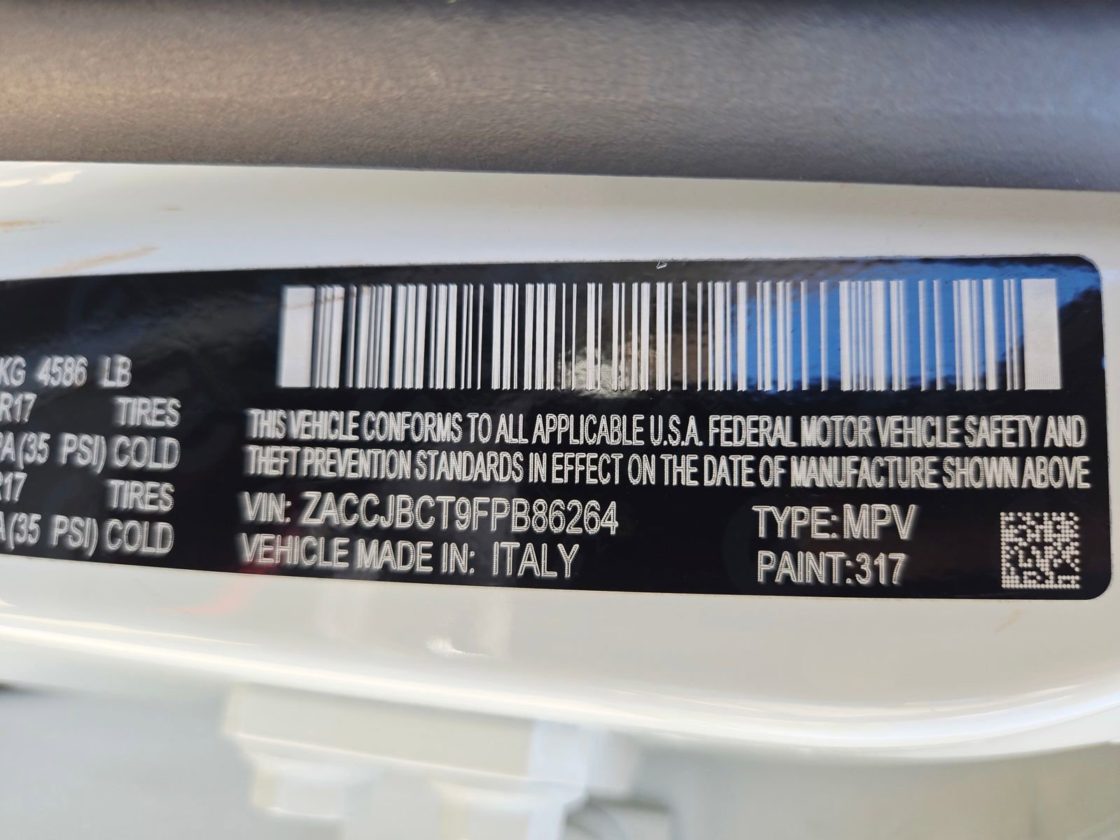 Used 2015 Jeep Renegade Trailhawk w/ Cold Weather Group image 29