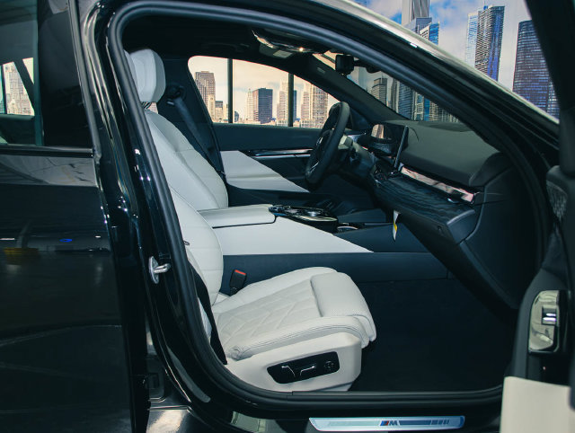 New 2027 BMW i5 xDrive40 w/ M Sport Package AWD/4WD image 18