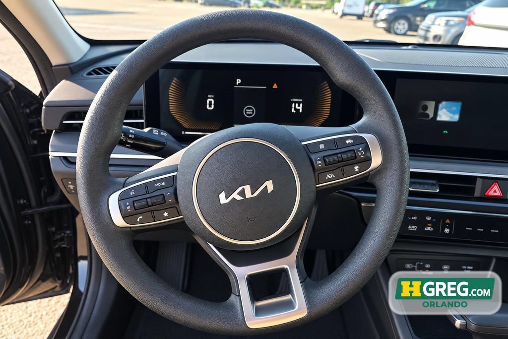 Used 2025 Kia K5 LXS FWD image 13