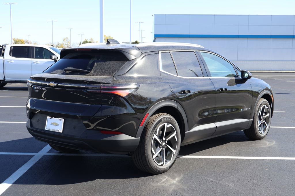 New 2026 Chevrolet Equinox EV LT image 8