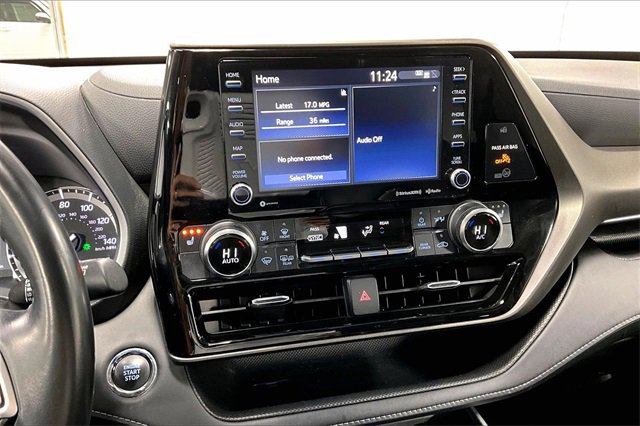 Used 2022 Toyota Highlander XLE image 5