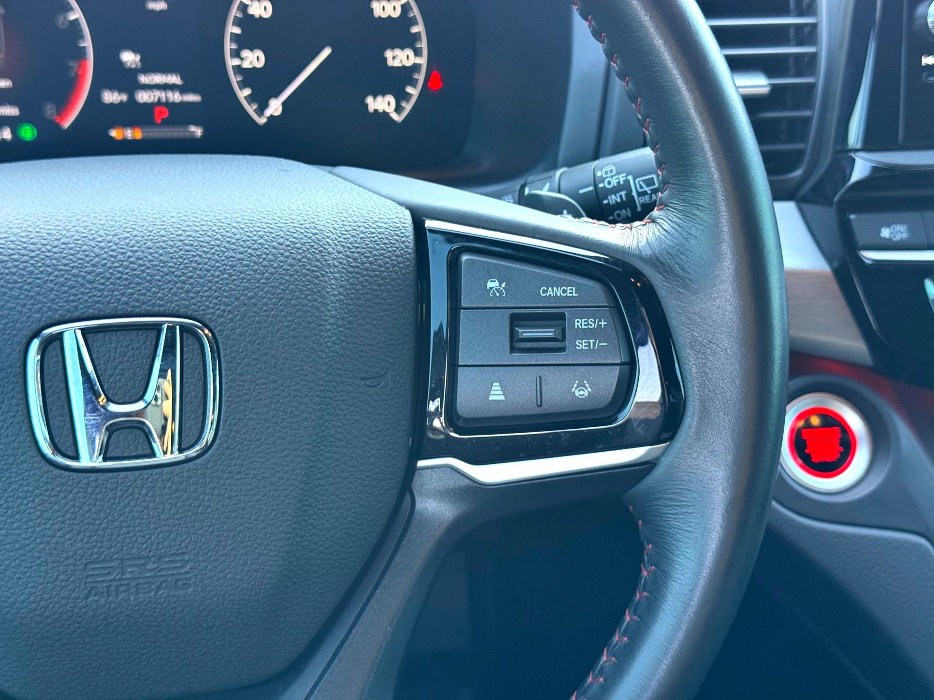 Used 2025 Honda Odyssey Sport-L image 26