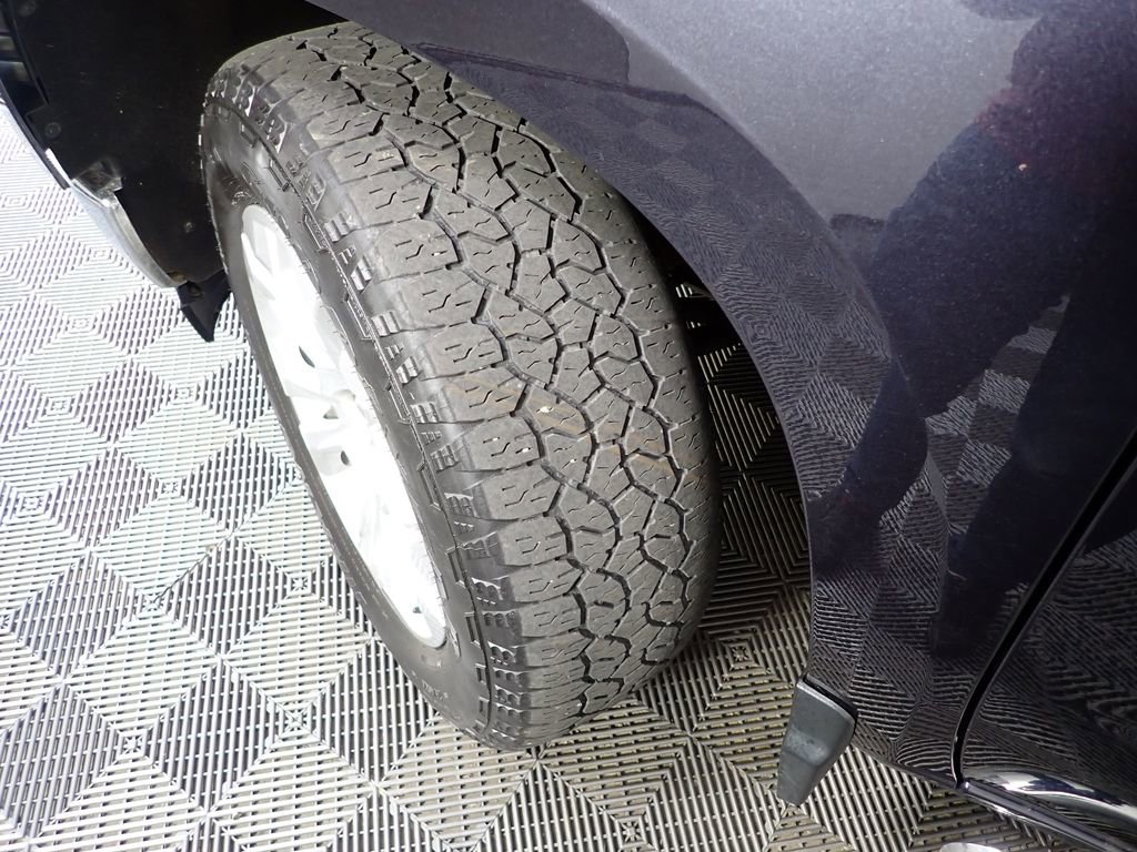 Used 2022 Chevrolet Silverado 1500 LTZ w/ LTZ Premium Package image 41