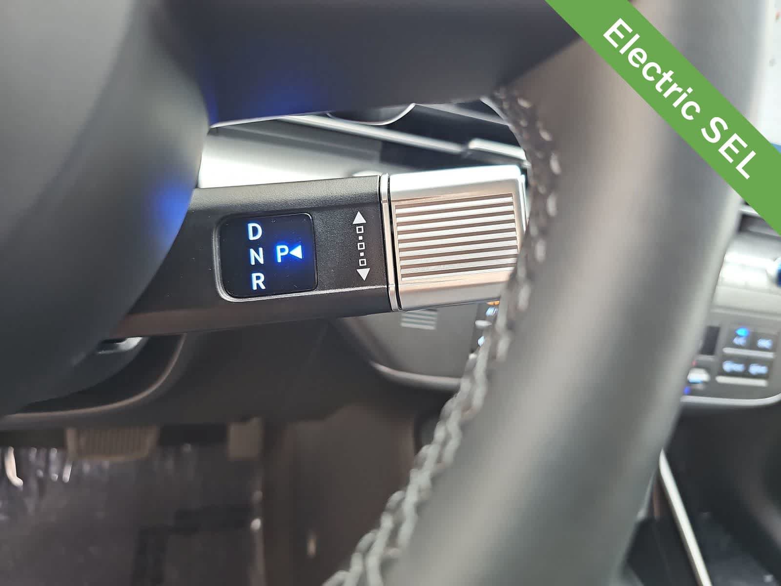 Certified 2024 Hyundai Kona SEL FWD image 21