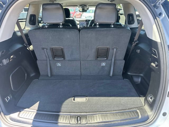 Used 2023 Jeep Grand Cherokee L Limited w/ Black Appearance Package AWD/4WD image 30
