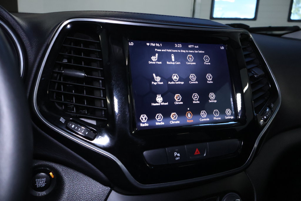 Used 2019 Jeep Cherokee Limited AWD/4WD image 28
