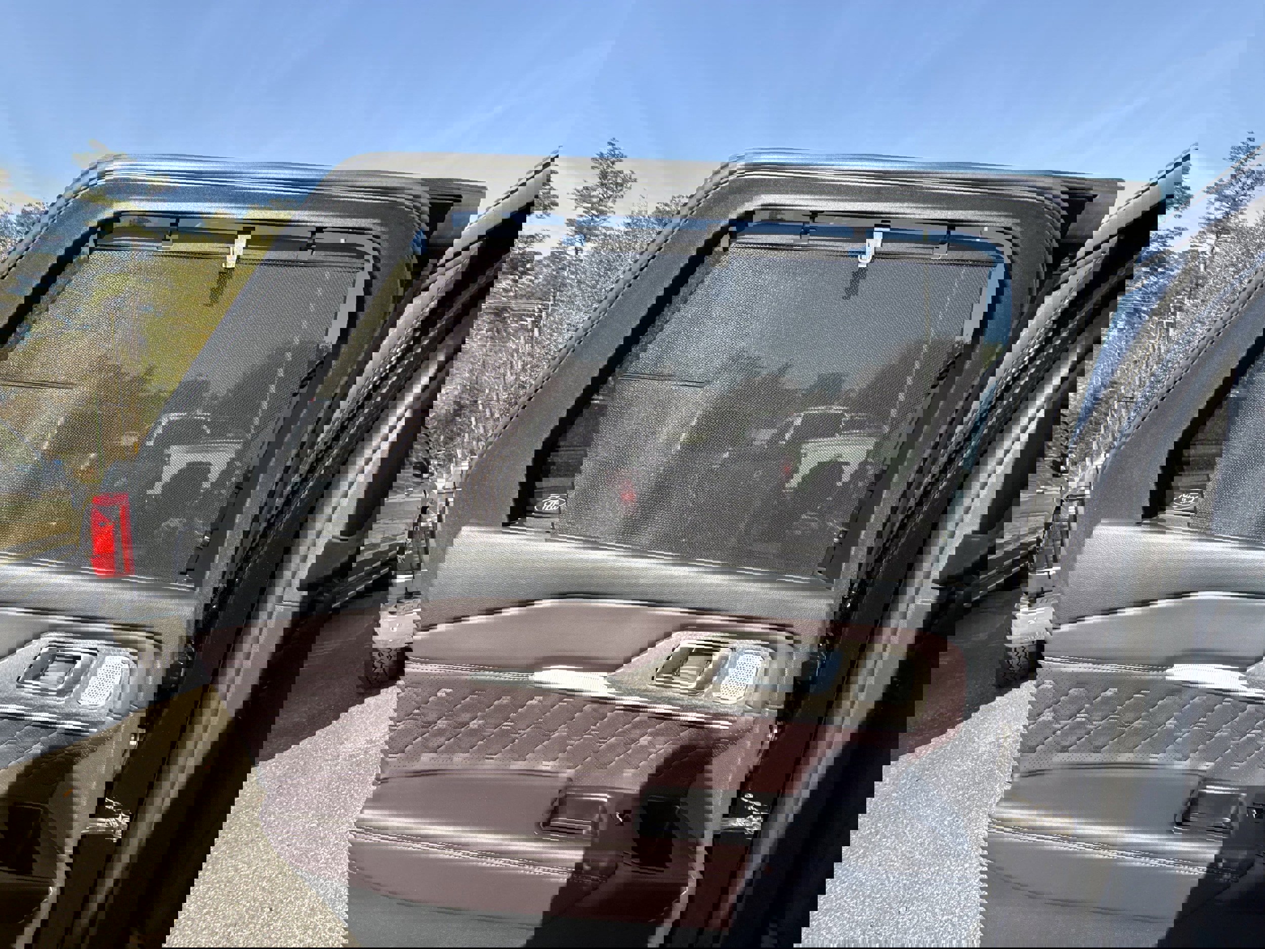 Used 2025 Ford Explorer Platinum w/ Ultimate Package image 28