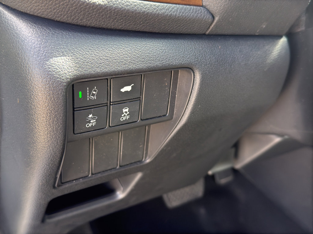 Used 2019 Honda CR-V Touring image 14