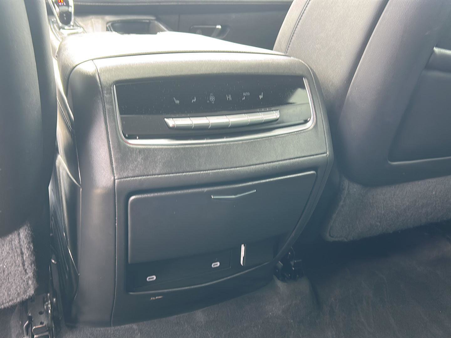Used 2024 Cadillac Escalade Sport image 26