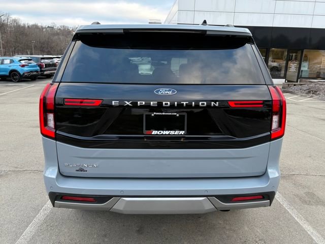 Used 2025 Ford Expedition Platinum w/ Driver's Package image 4