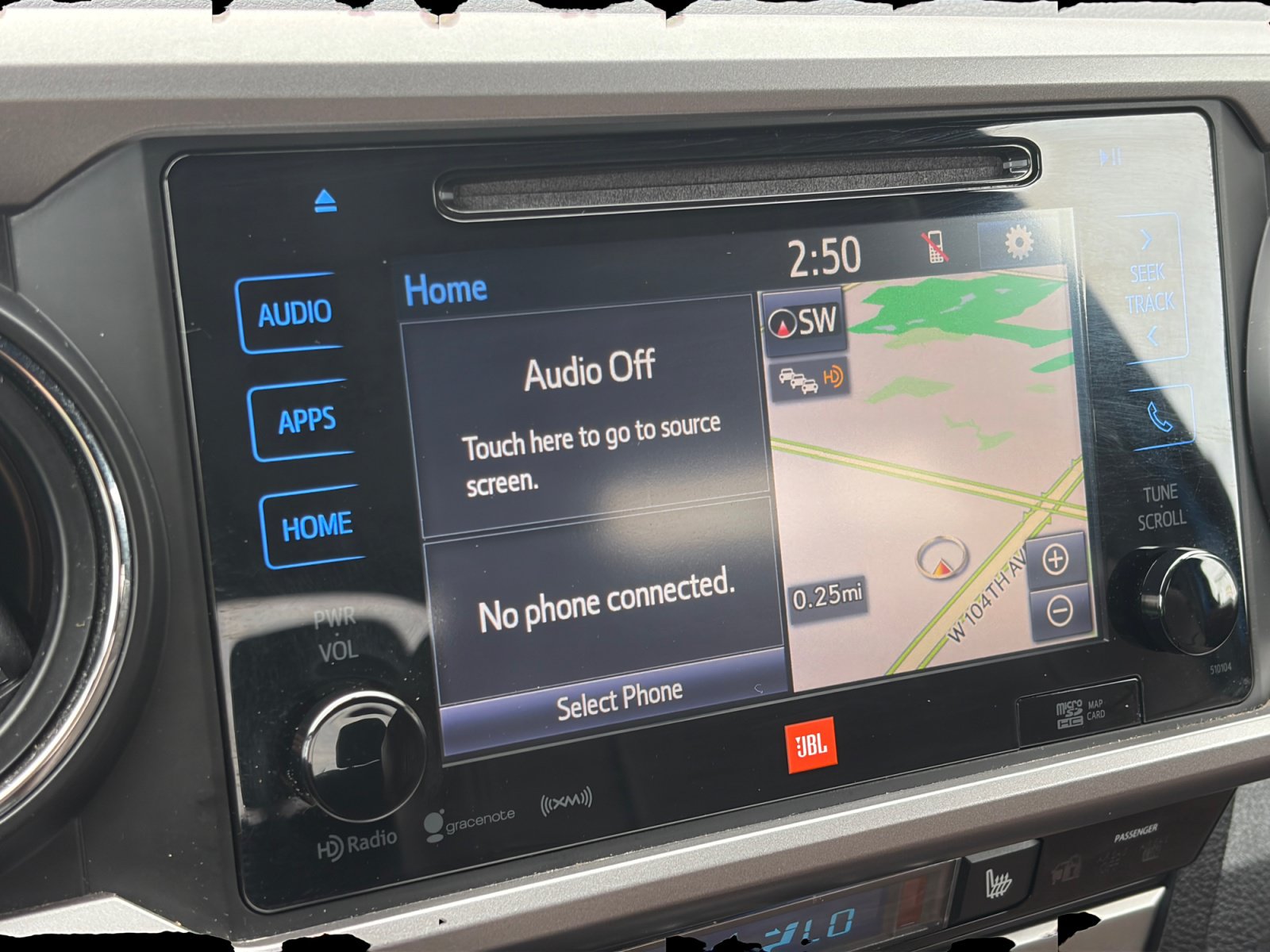 Used 2017 Toyota Tacoma Limited w/ Tow Package AWD/4WD image 23