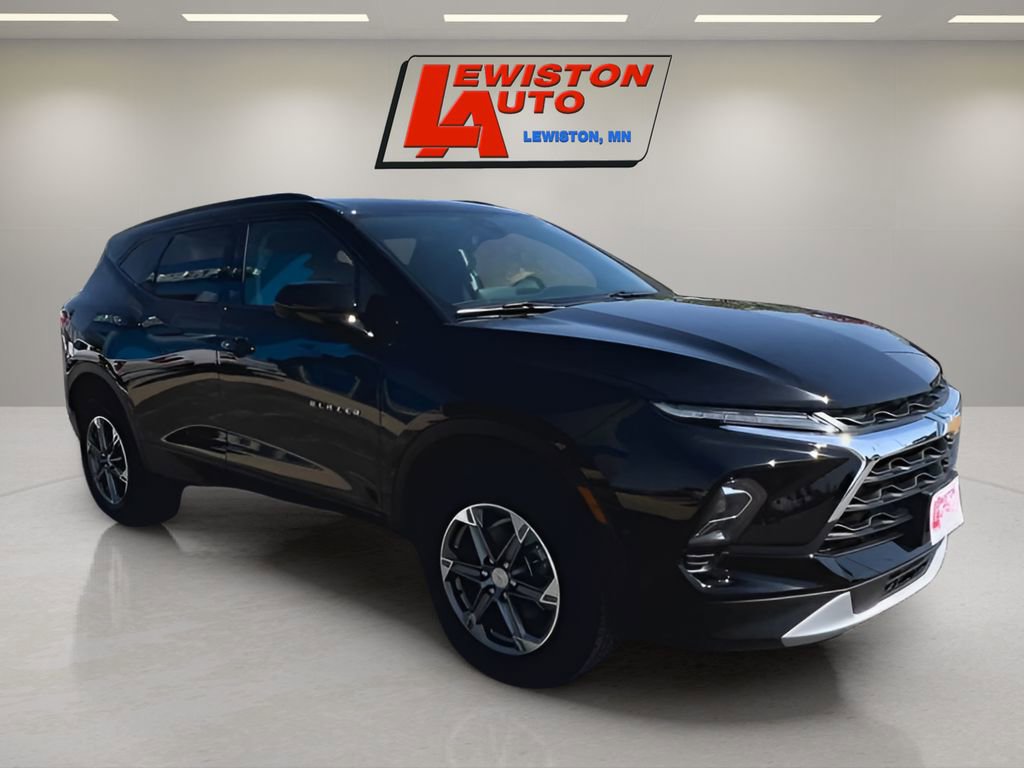 Certified 2025 Chevrolet Blazer LT w/ Convenience Package image 2