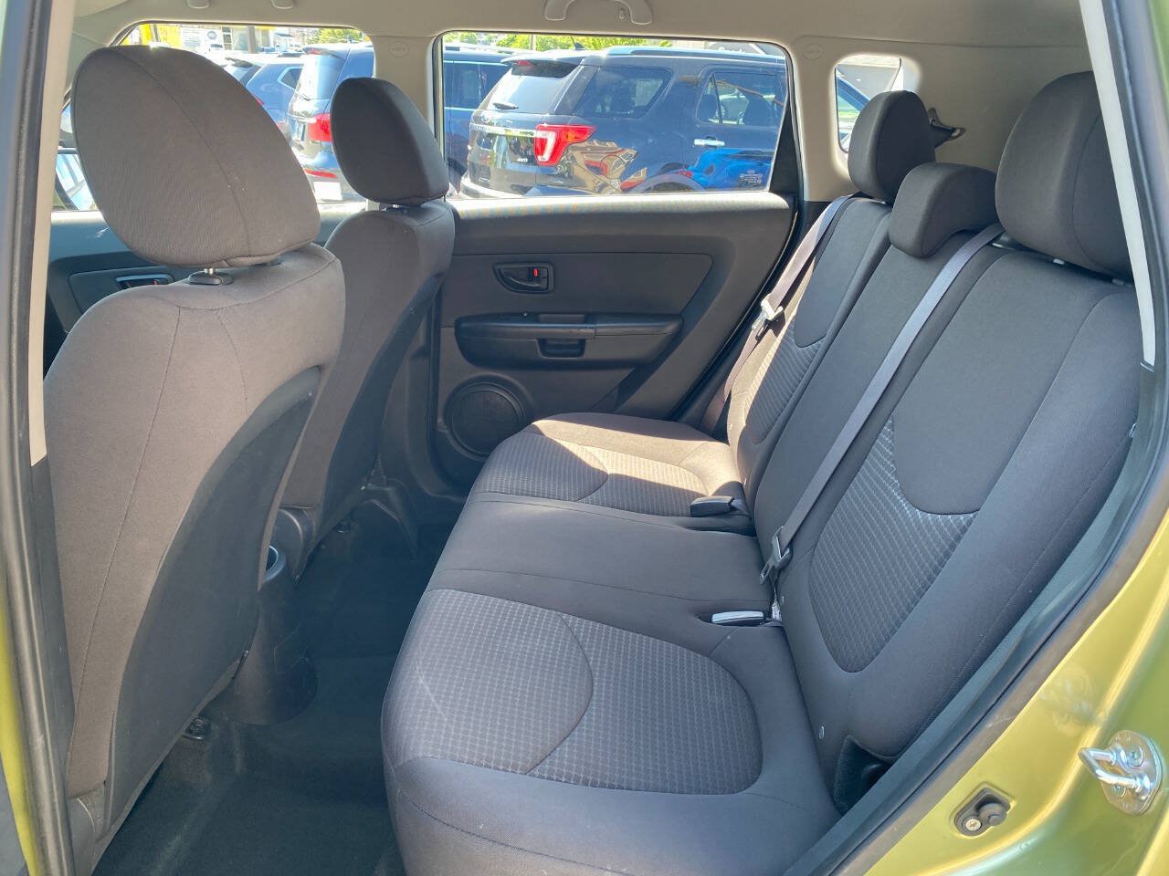 Used 2012 Kia Soul FWD image 16