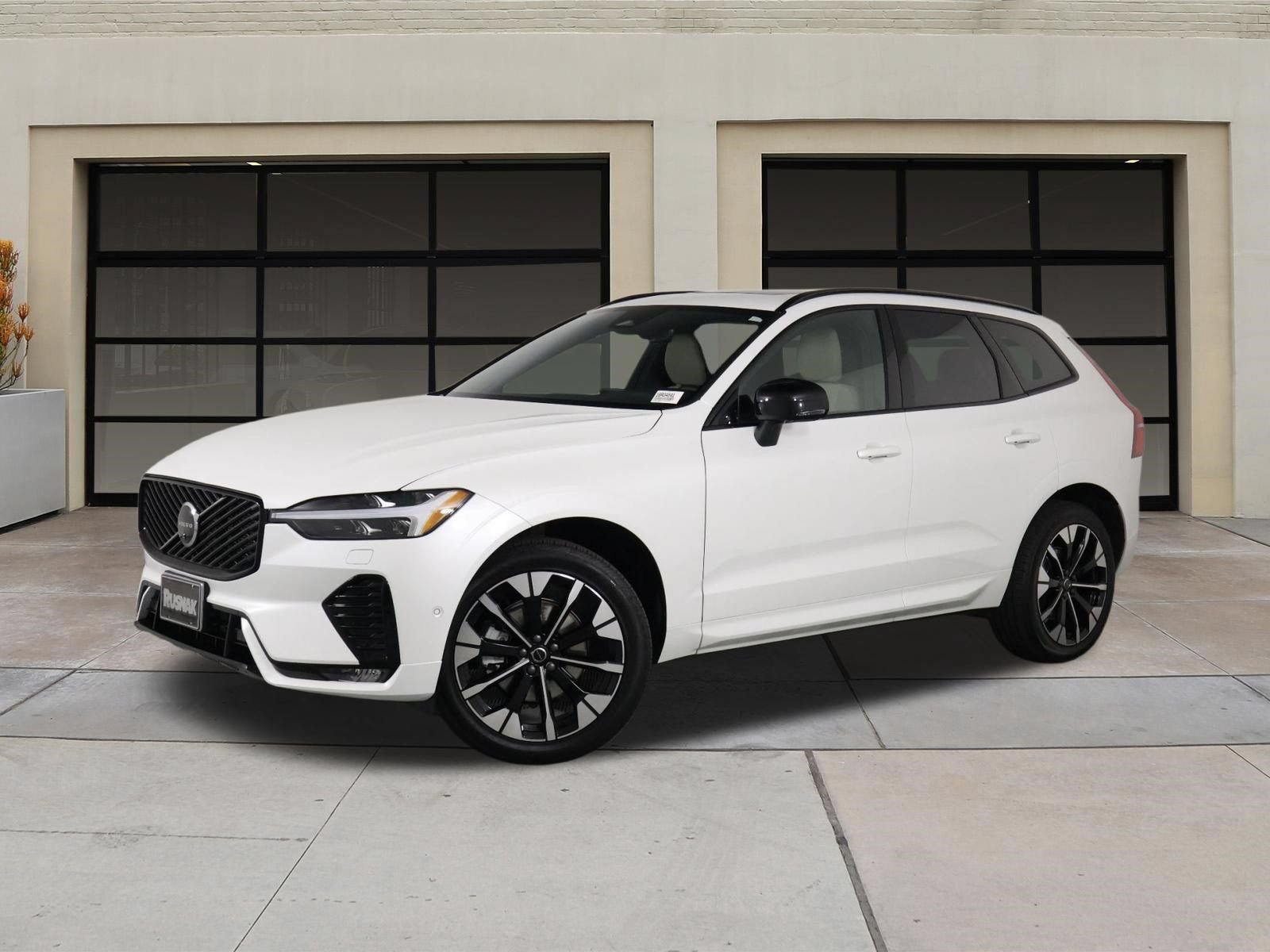 Certified 2026 Volvo XC60 B5 Plus w/ Protection Package Premier AWD/4WD image 3