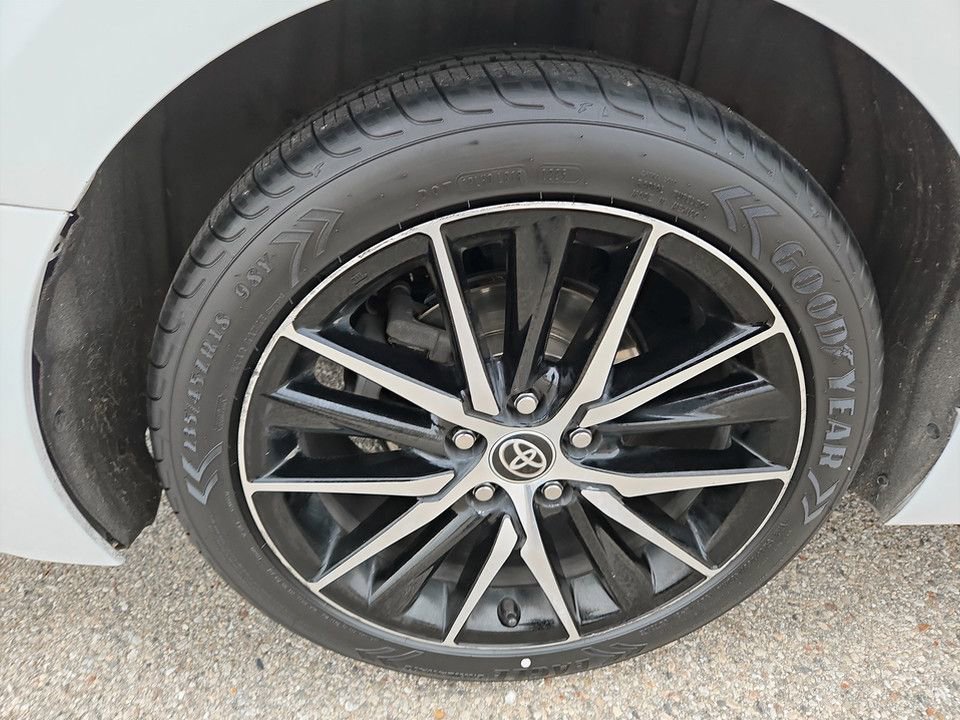 Used 2023 Toyota Camry SE image 33