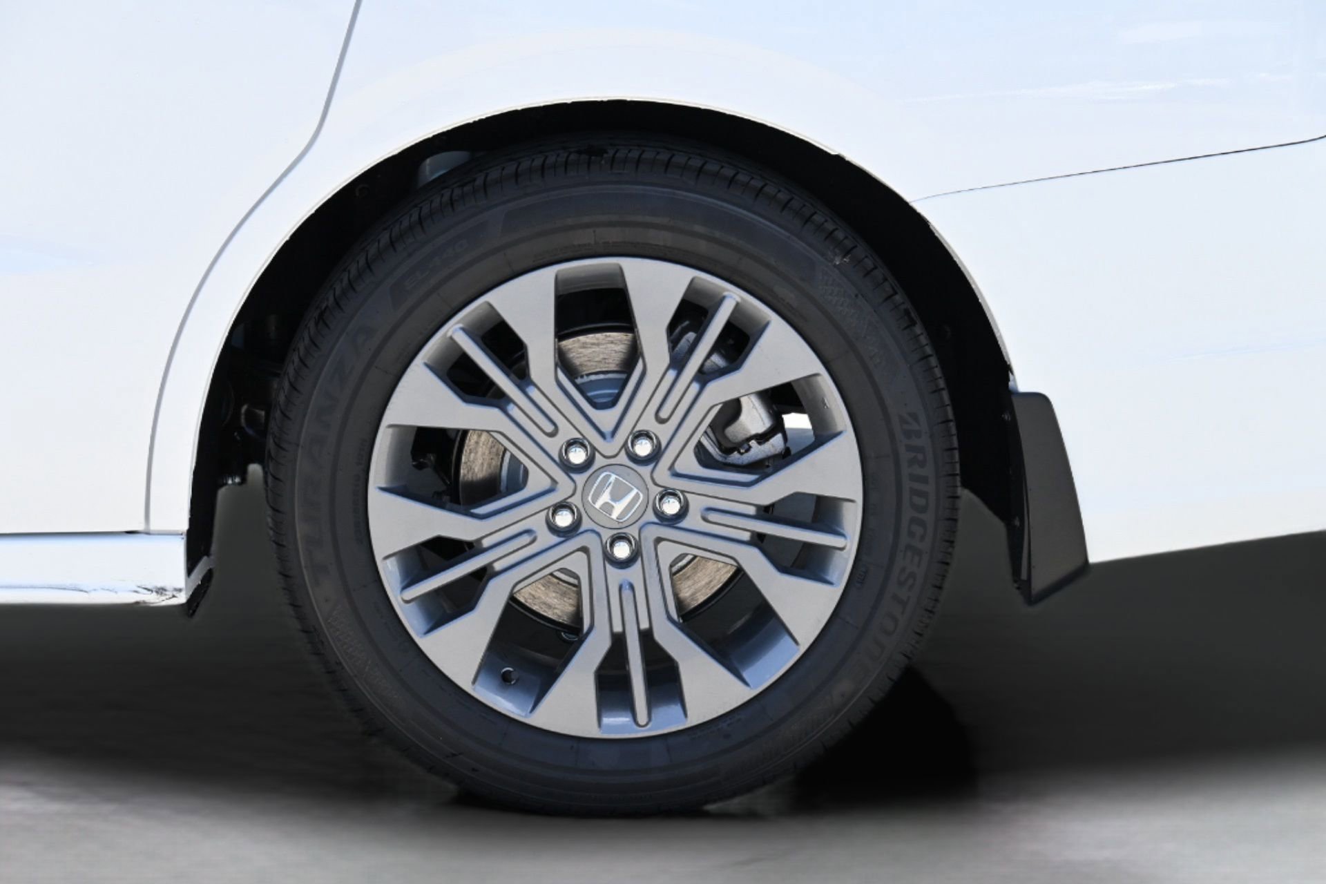 New 2025 Honda Odyssey Touring image 34