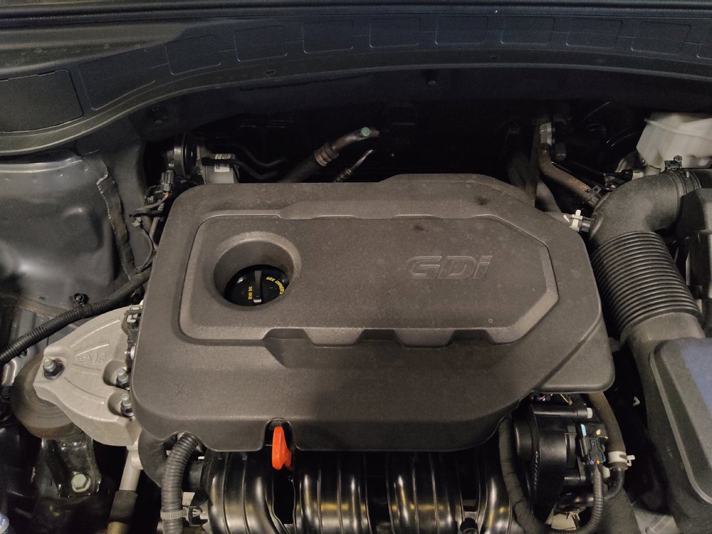 Used 2018 Hyundai Santa Fe Sport w/ Cargo Package FWD image 30