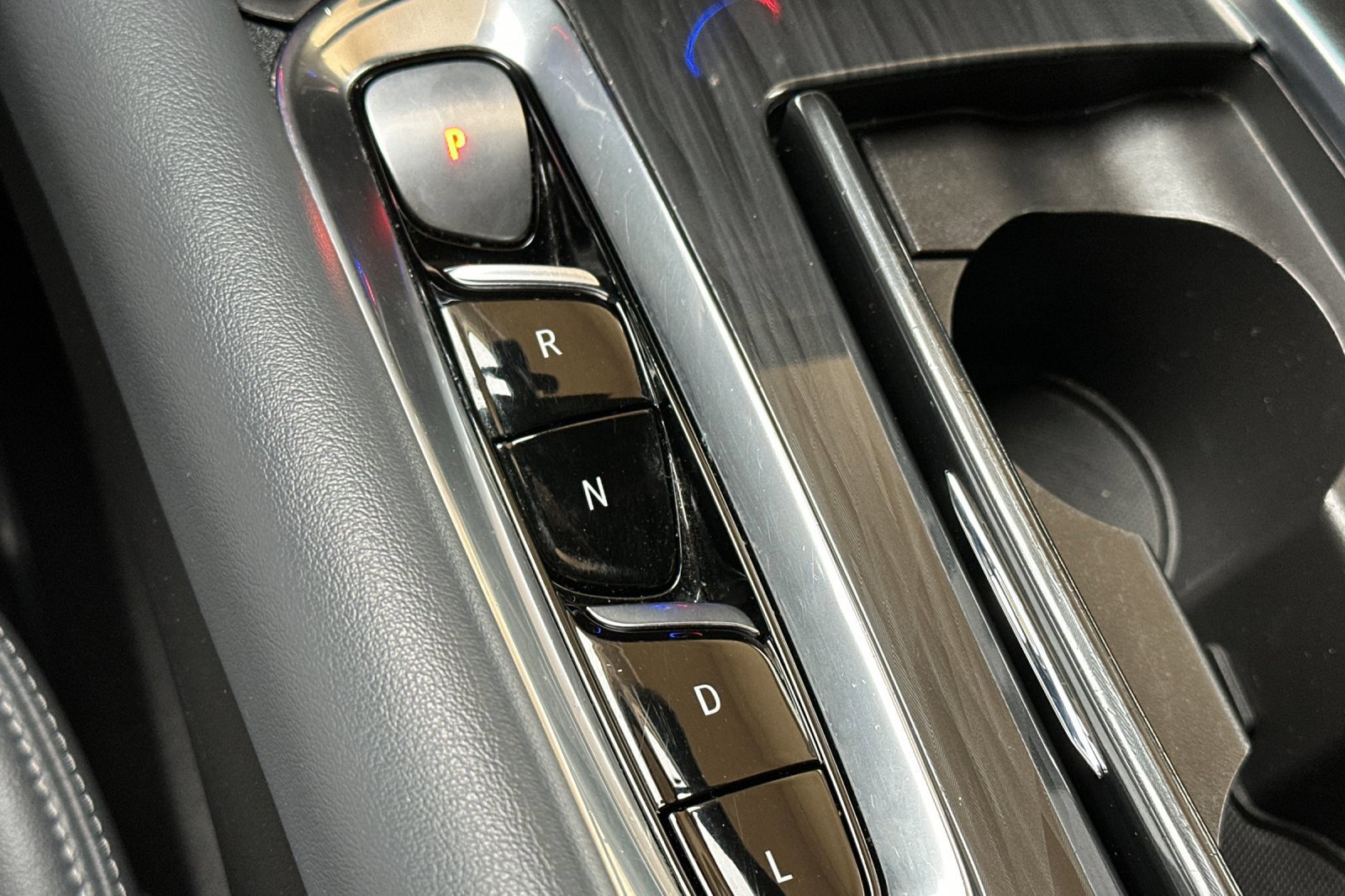 Certified 2024 Buick Enclave Essence FWD image 23