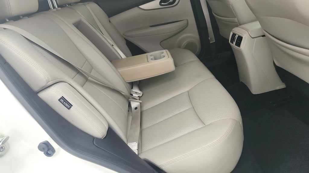 Used 2020 Nissan Rogue Sport SL FWD image 27