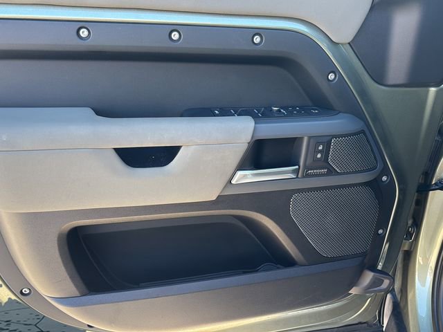 Used 2023 Land Rover Defender 110 X image 20