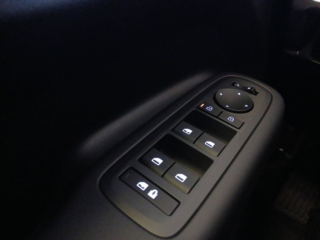 New 2026 Hyundai Santa Fe SE FWD image 18