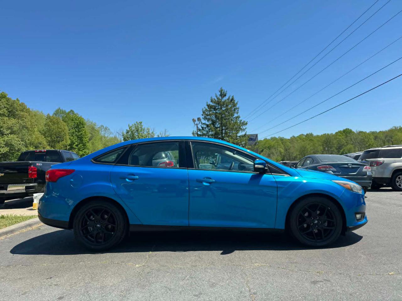 Used 2016 Ford Focus SE image 4
