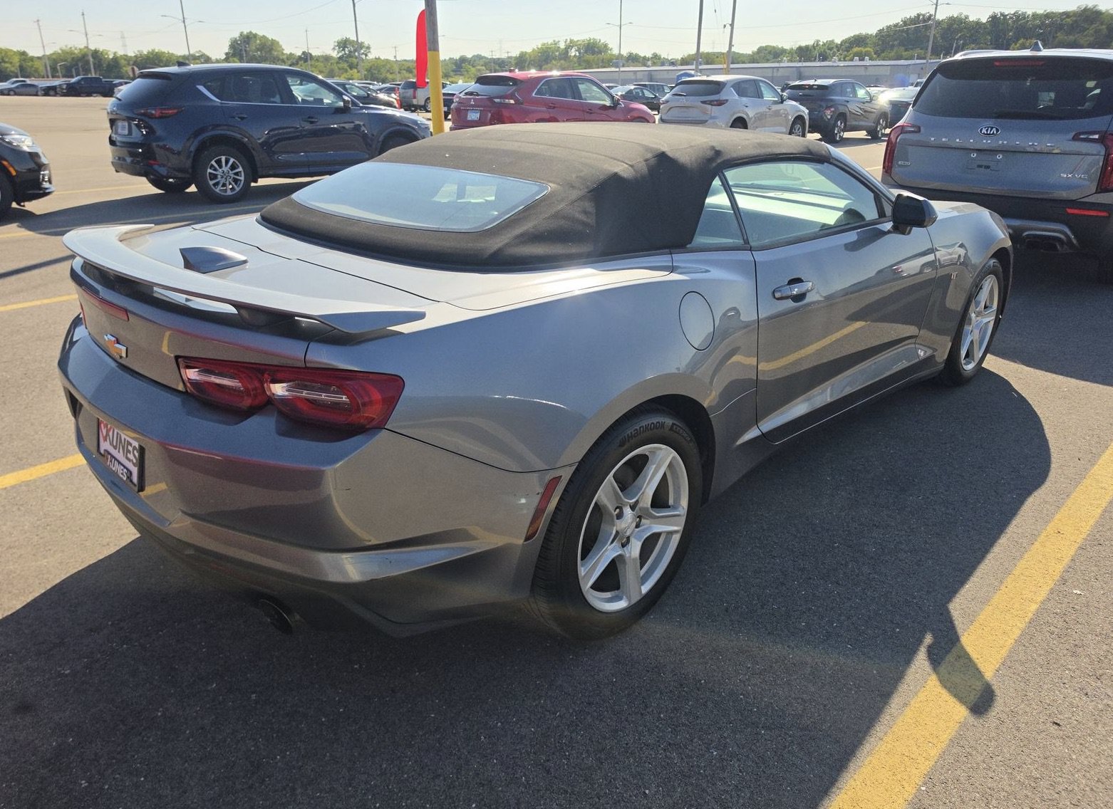 Used 2020 Chevrolet Camaro LT RWD image 4